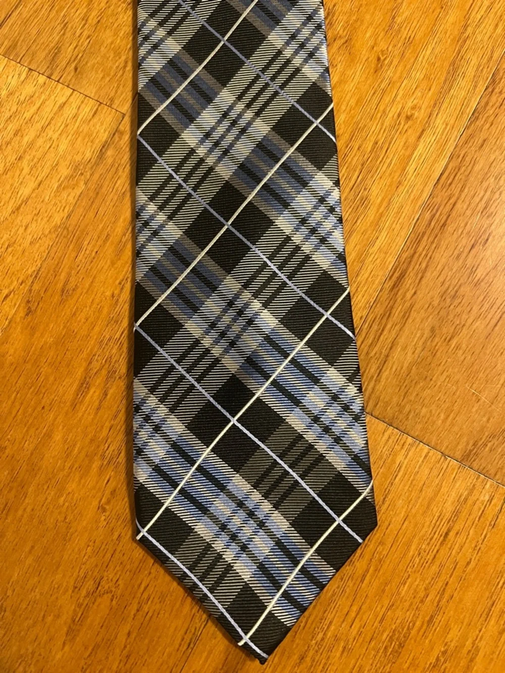 Izod silk tie